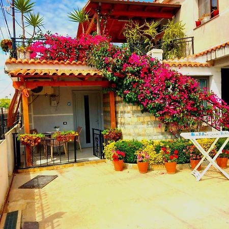 Villa Heljos Apartaments Vlore Exterior photo