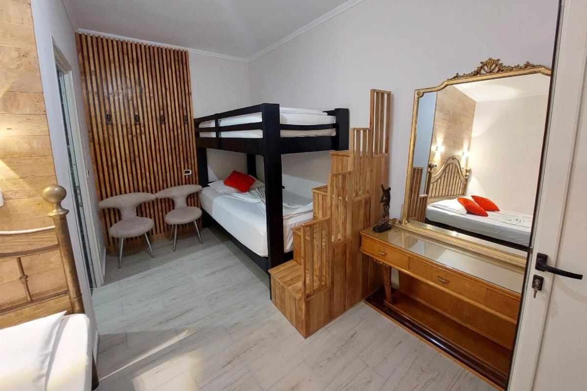 Villa Heljos Apartaments Vlore Exterior photo