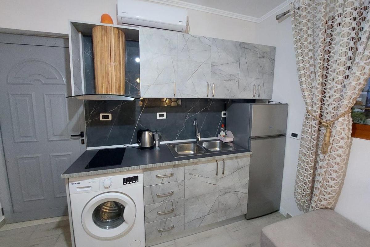 Villa Heljos Apartaments Vlore Exterior photo